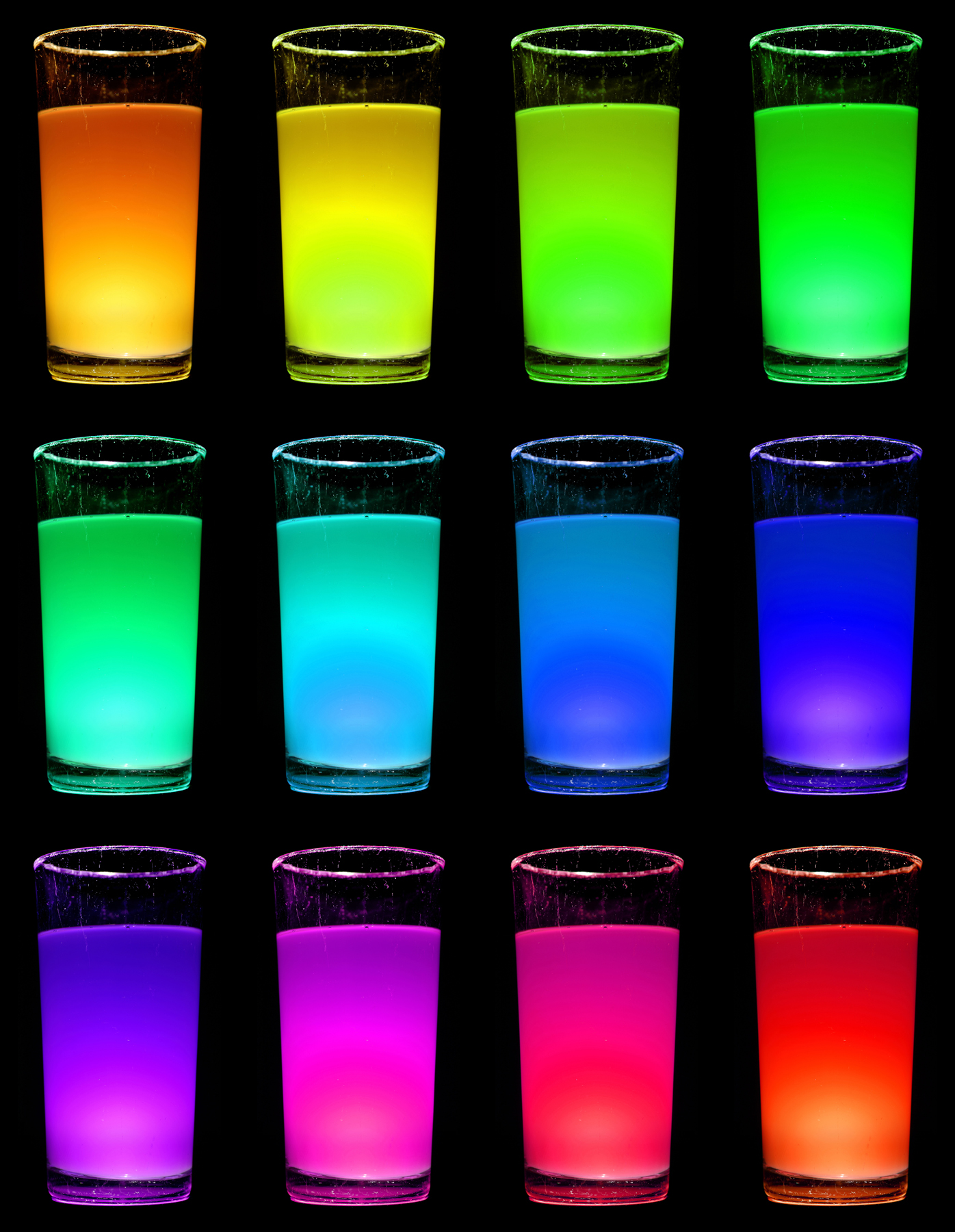 © Wex Photo Video 14.-Glowing-glasses.jpg