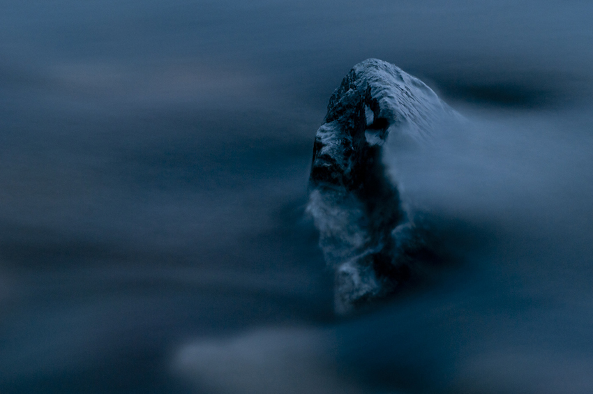 © Wex Photo Video Close-up-images-of-rocks-in-fast-flowing-streams-can-also-be-fun-to-work-with.jpg