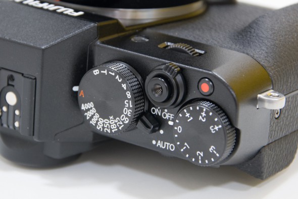 Fuji X-T10 vs X-T1: 27 Key Differences Fuji X-T10 vs X-T1: 27 Key Differences
