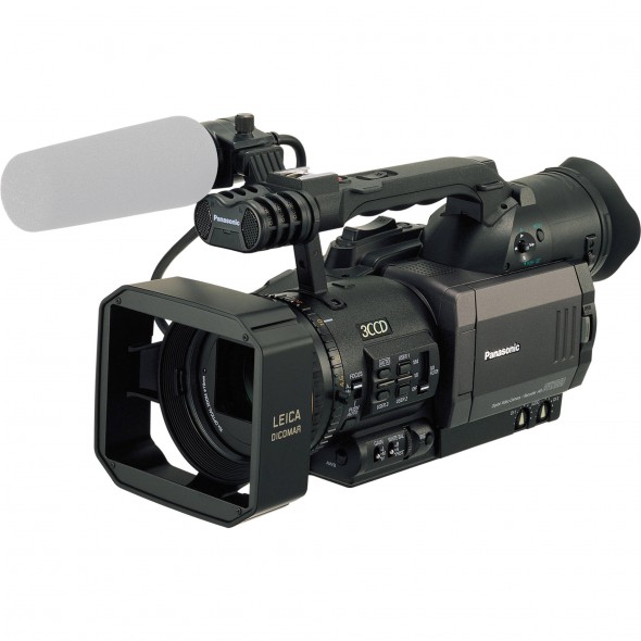 The Evolution of the Modern Handheld Video Camera The Evolution of the Modern Handheld Video Camera
