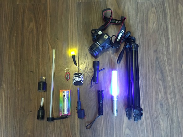 Basic Light-Painting Kit and How to Use It Basic Light-Painting Kit and How to Use It