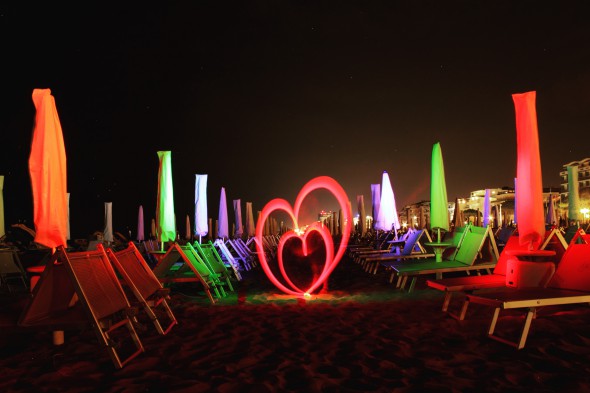 Basic Light-Painting Kit and How to Use It Basic Light-Painting Kit and How to Use It