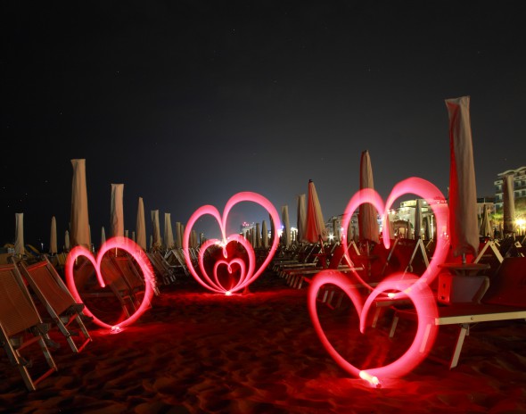 Basic Light-Painting Kit and How to Use It Basic Light-Painting Kit and How to Use It