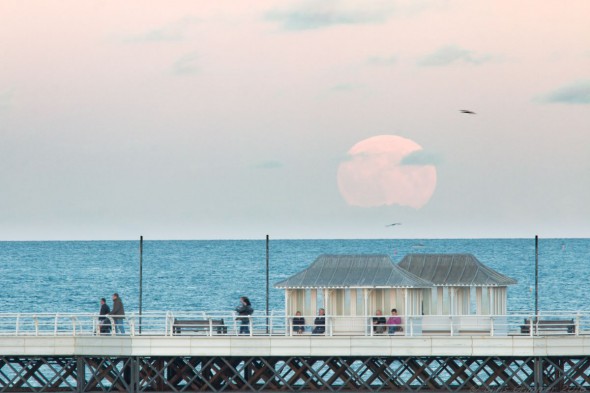 How to Photograph the Supermoon How to Photograph the Supermoon