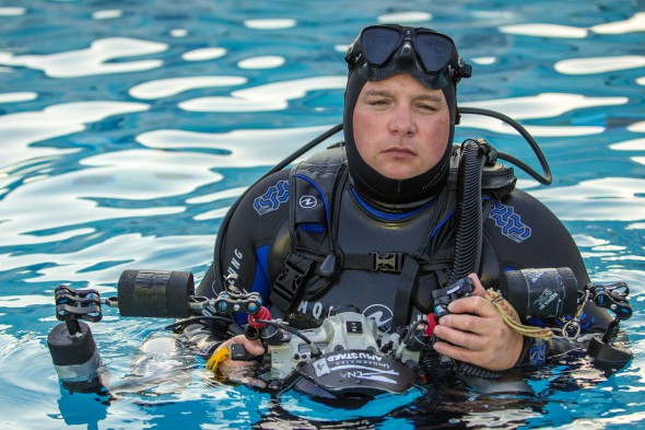 Behind the Image: Rig Diver, by Alex Mustard Behind the Image: Rig Diver, by Alex Mustard