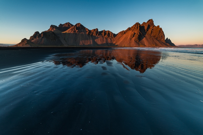 Shooting Landscapes with an Ultra-Wide Lens Shooting Landscapes with an Ultra-Wide Lens