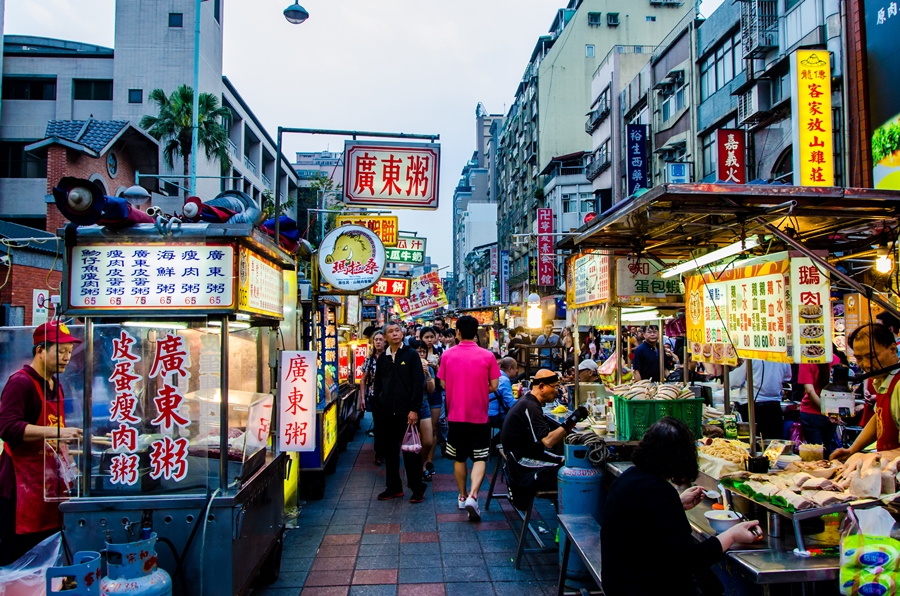 How to Travel with Non-Photographers How to Travel with Non-Photographers