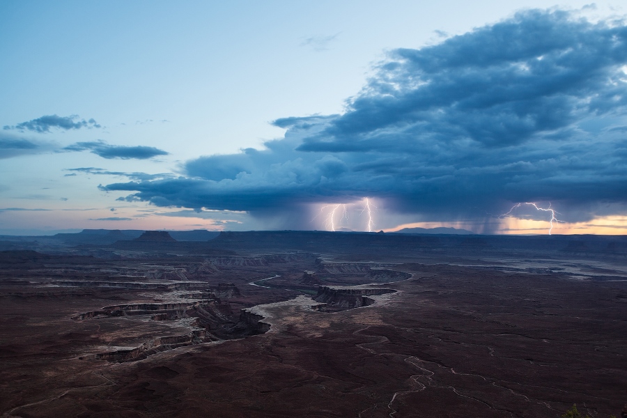 How to Photograph Lightning How to Photograph Lightning