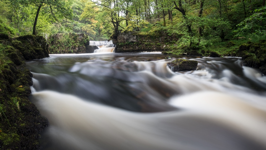 Photographing the Afon Nedd Waterfalls in the Brecon Beacons Photographing the Afon Nedd Waterfalls in the Brecon Beacons