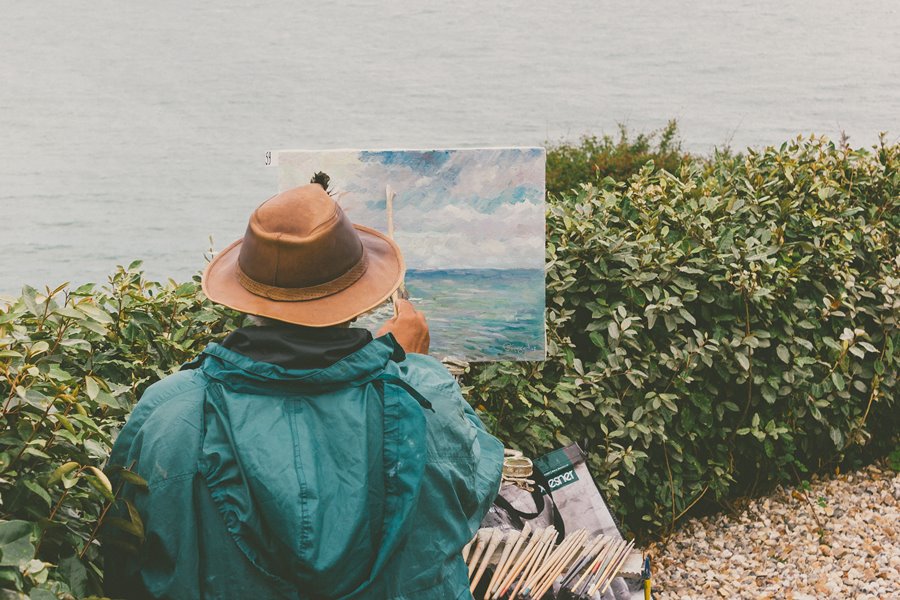 This reductive comparison does both art forms a disservice, argues Jon Stapley This reductive comparison does both art forms a disservice, argues Jon Stapley