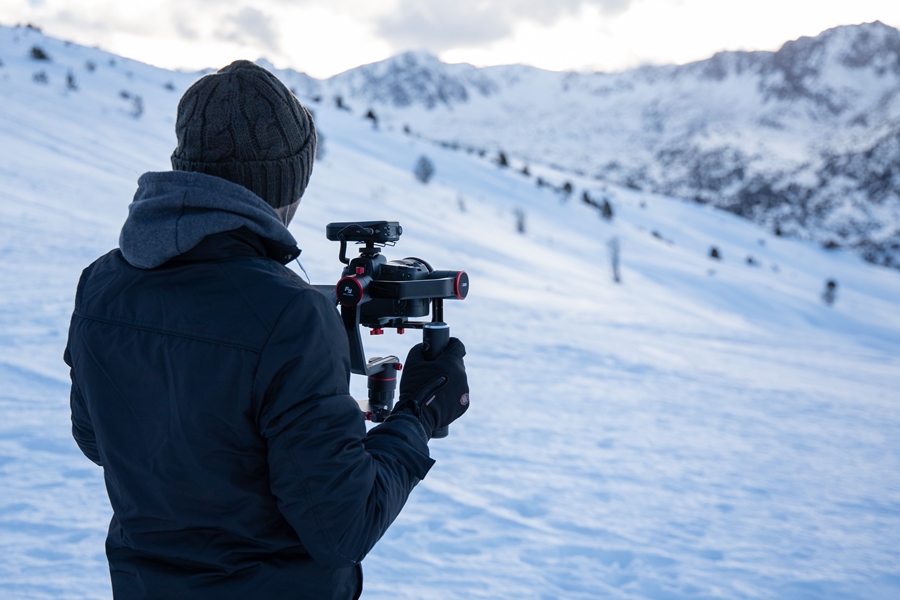 Filming with the Canon EOS R | Mountain Field Test Filming with the Canon EOS R | Mountain Field Test