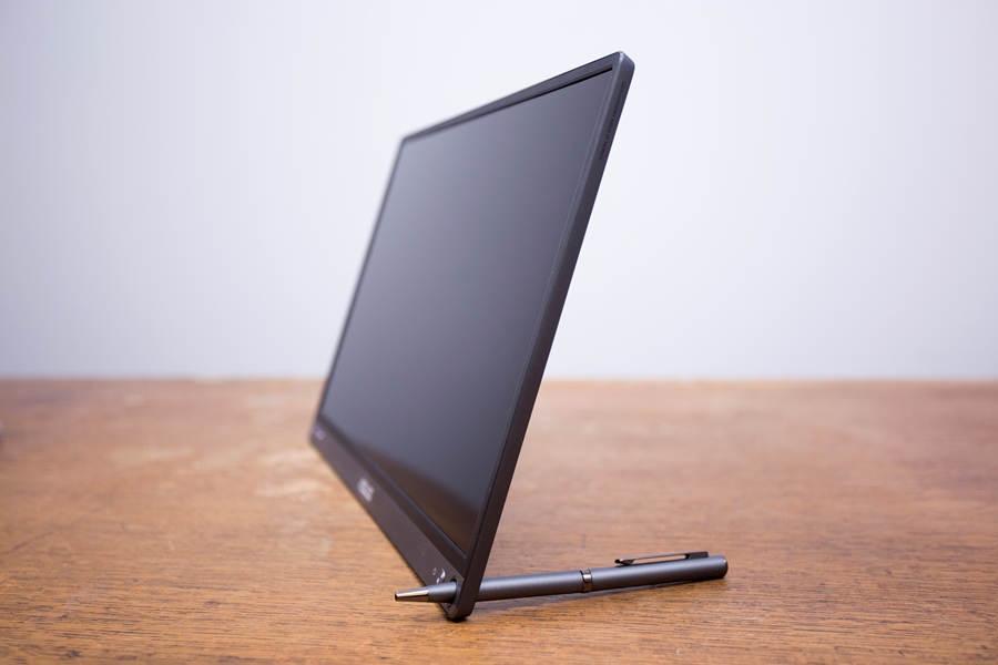 ASUS ZenScreen MB16AC portable USB monitor review ASUS ZenScreen MB16AC portable USB monitor review