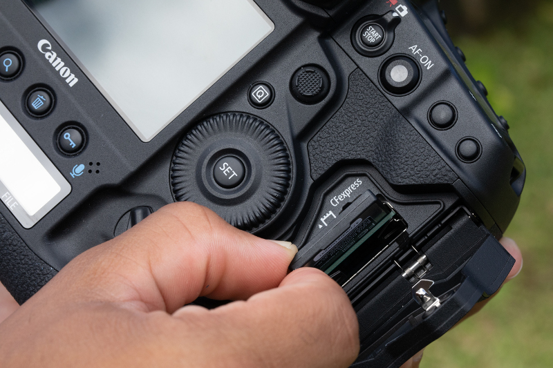 Canon EOS 1DX Mark III Canon EOS 1DX Mark III