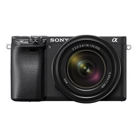 Sony A6400 with 18-135mm Lens Sony A6400 with 18-135mm Lens
