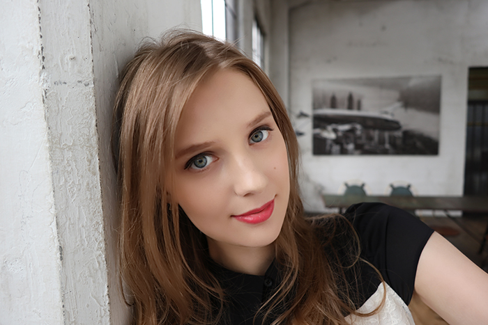 Canon PowerShot G1 X Mark III Digital Camera Portrait